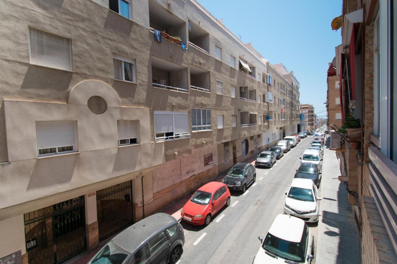 016 Happiness Apartment - Alicante Holiday Torrevieja Kültér fotó