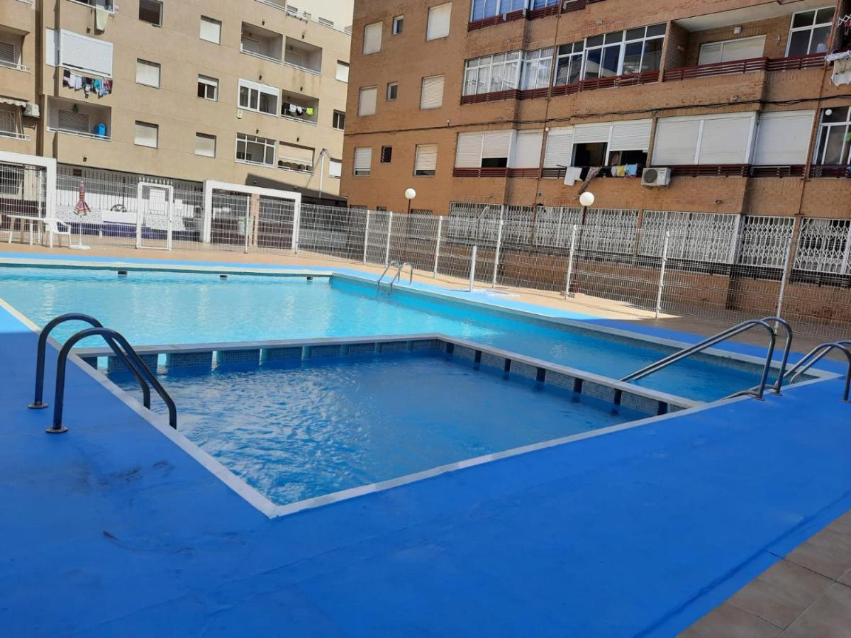 016 Happiness Apartment - Alicante Holiday Torrevieja Kültér fotó