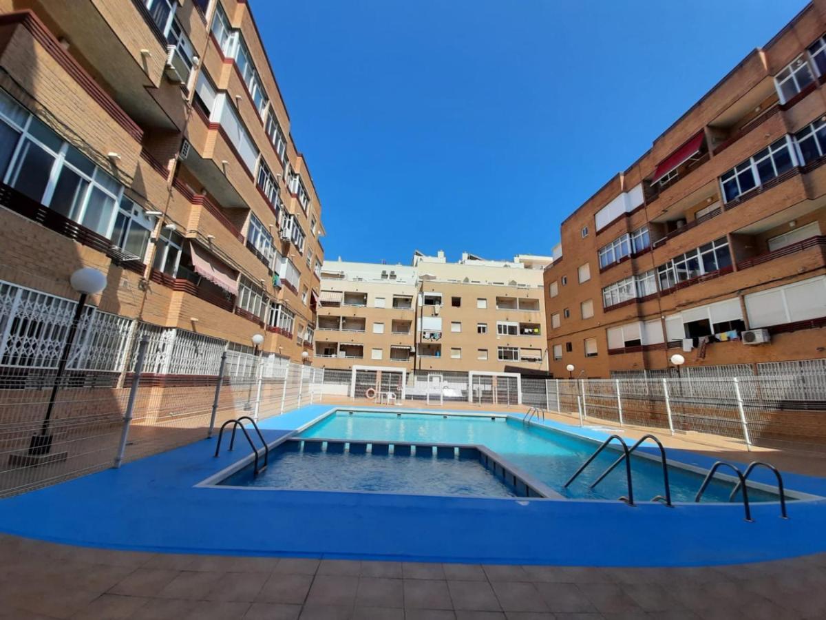 016 Happiness Apartment - Alicante Holiday Torrevieja Kültér fotó